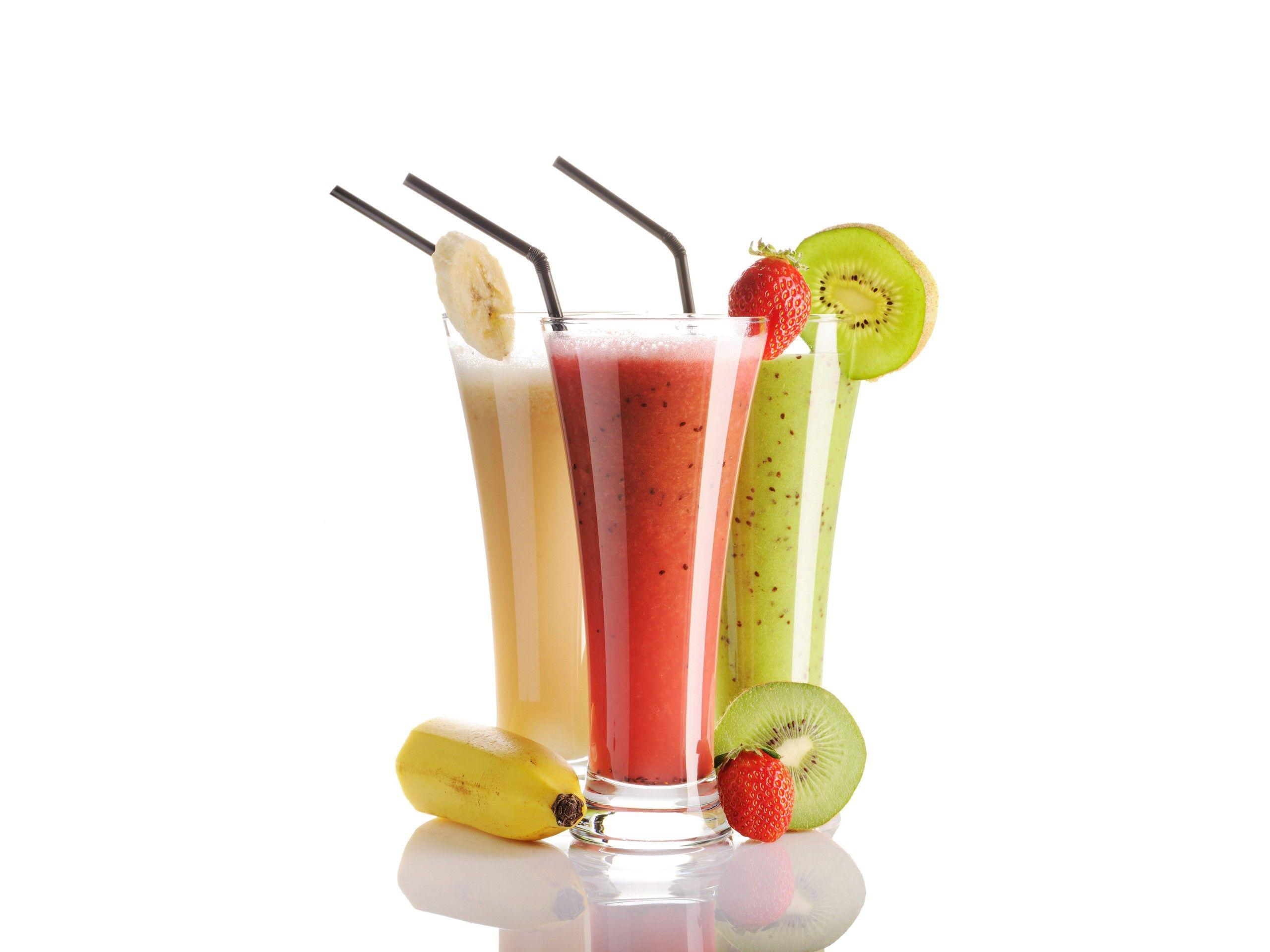 Three Drinks Glass of Banana Smoothie Free Image Download. HD
