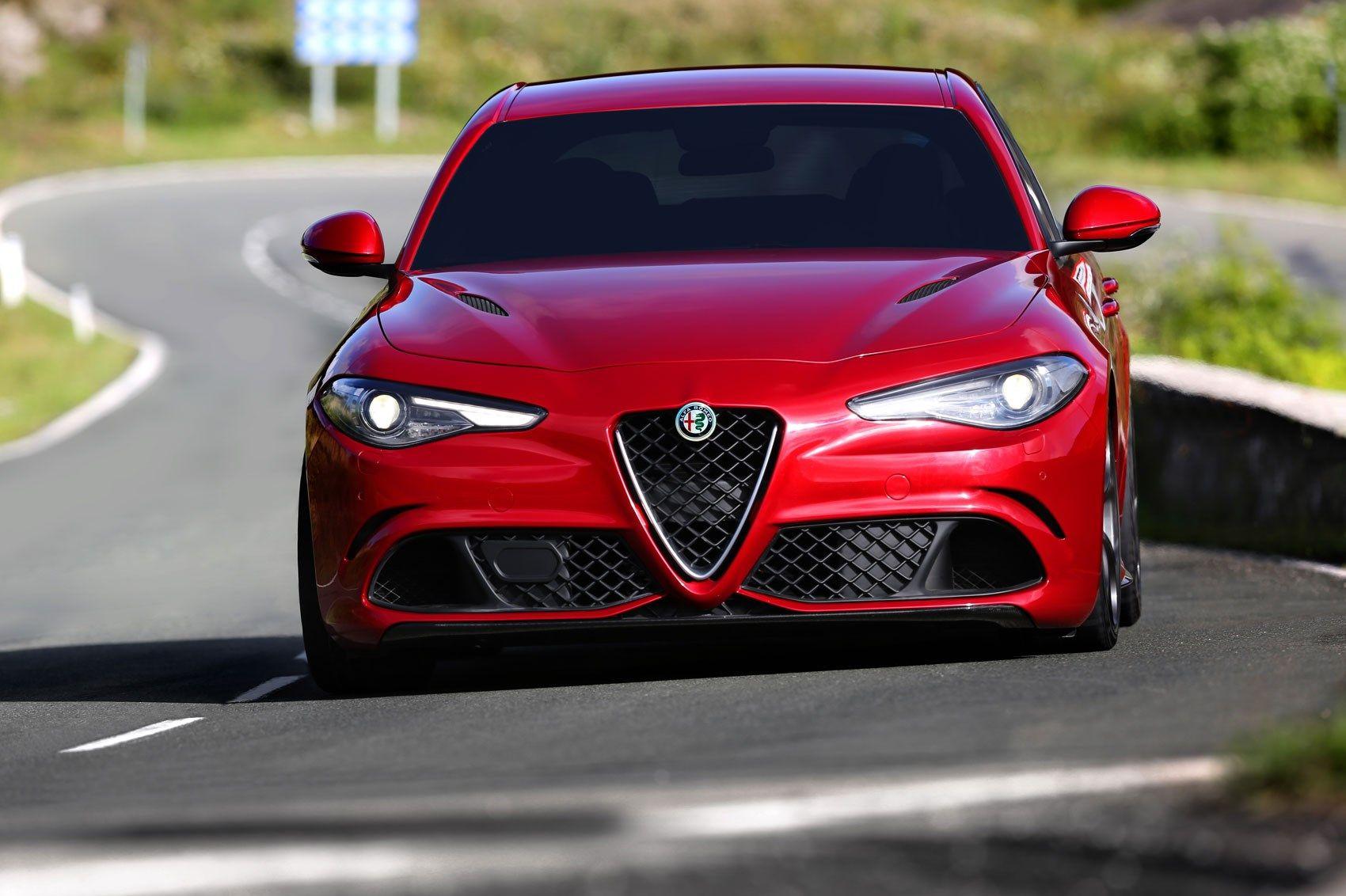 Alfa Romeo Giulia (2016) in picture and on video: it's the new