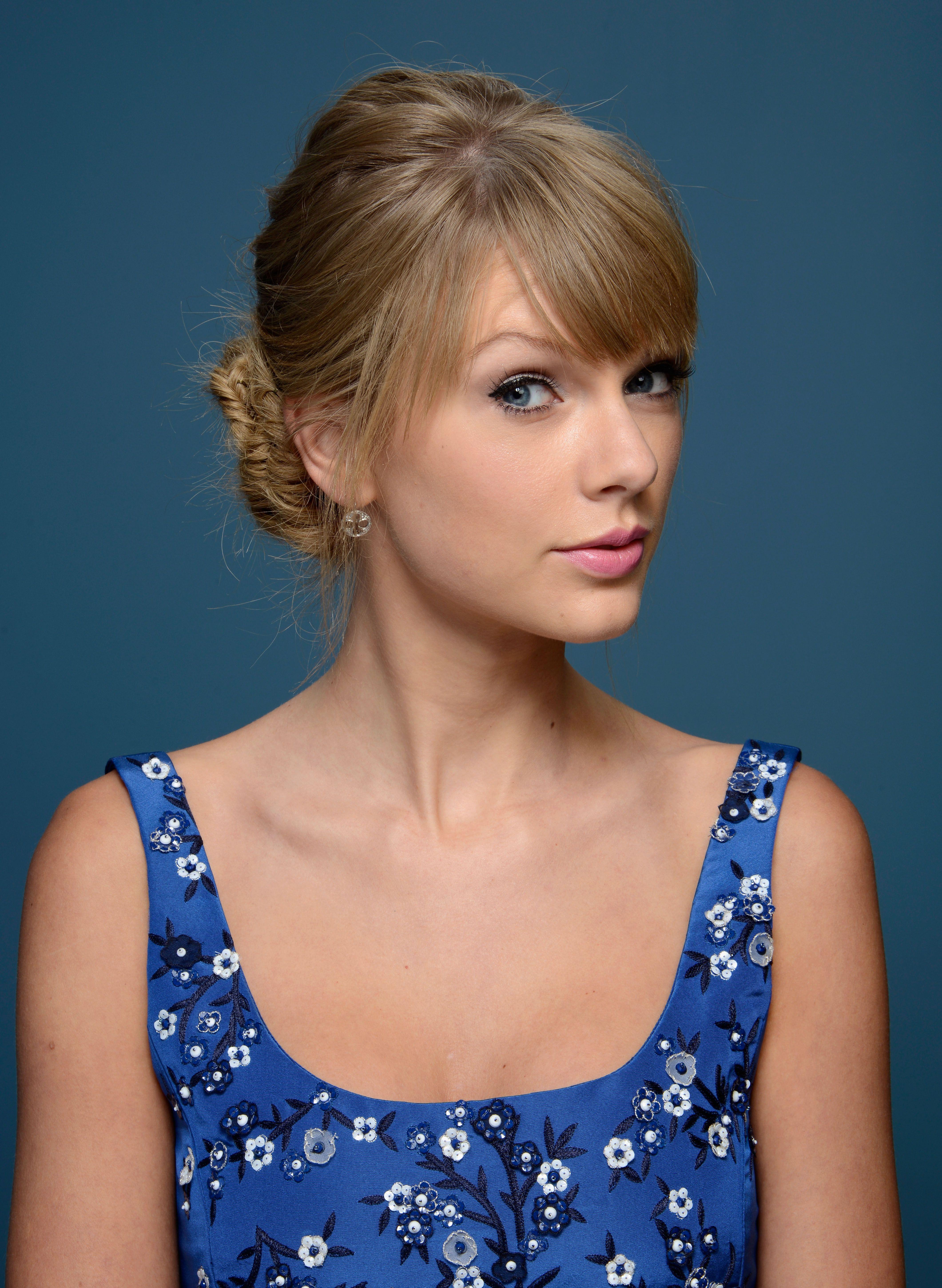 Taylor Swift wallpaper