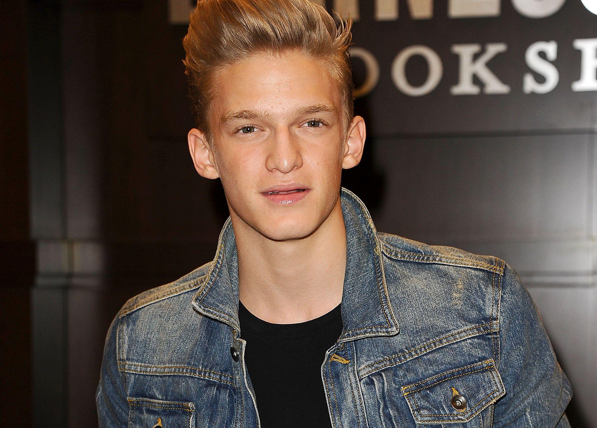 Check Out These Pics of Cody Simpson's Girlfriend!