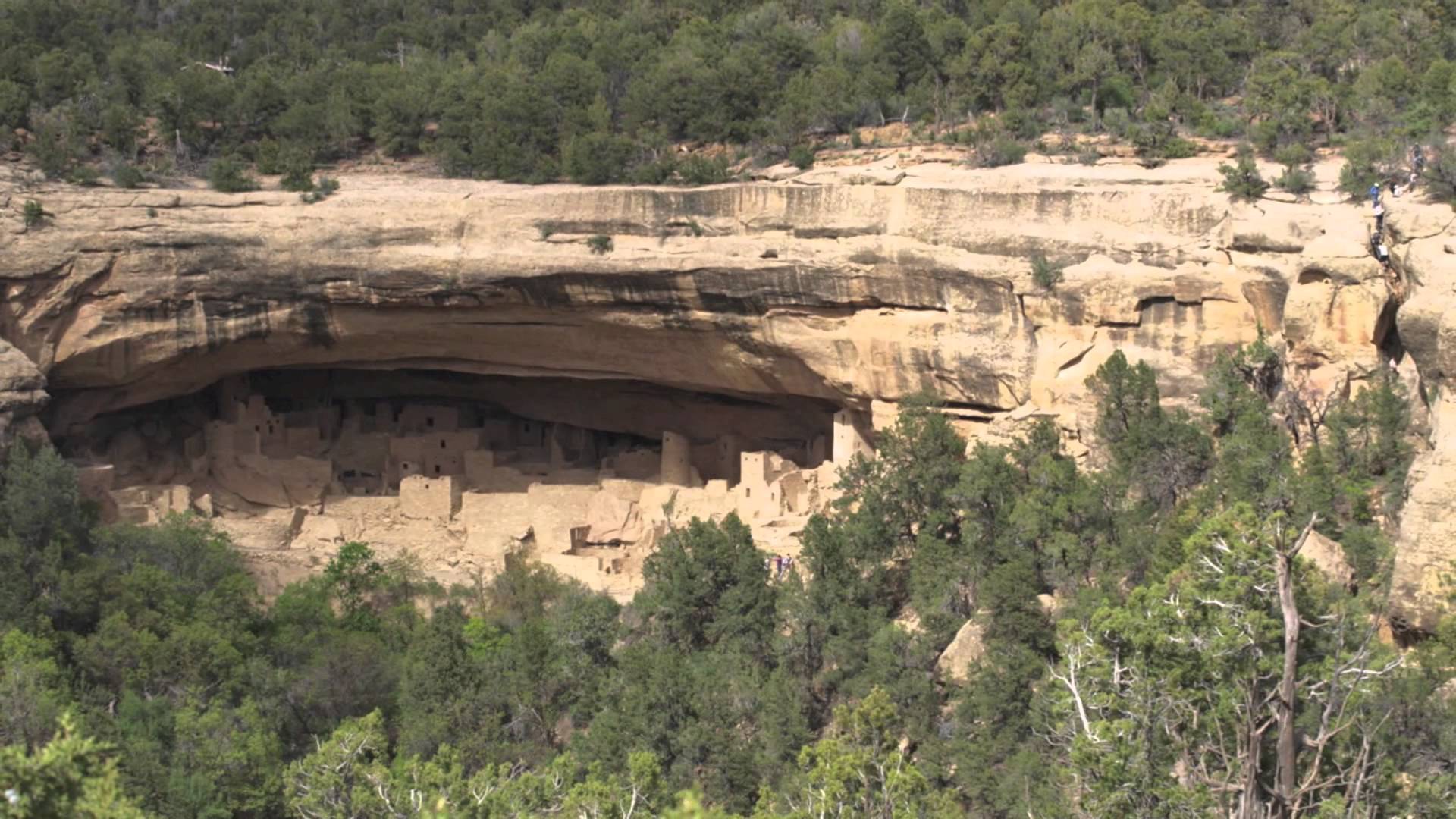 The Colorado Cliff Dwellings of Mesa Verde