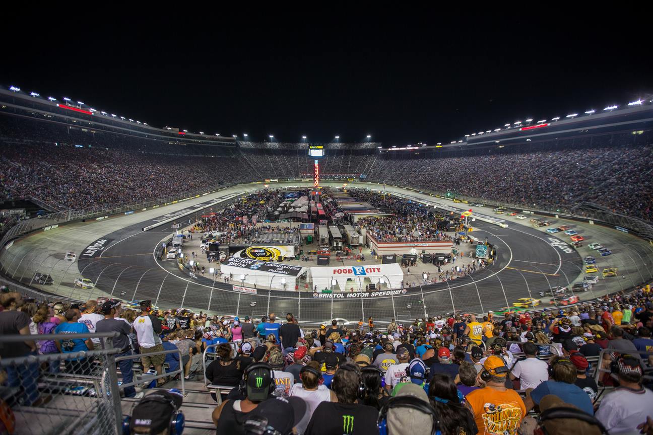Bristol Motor Speedway News Headlines From The 1 2 Mile Track