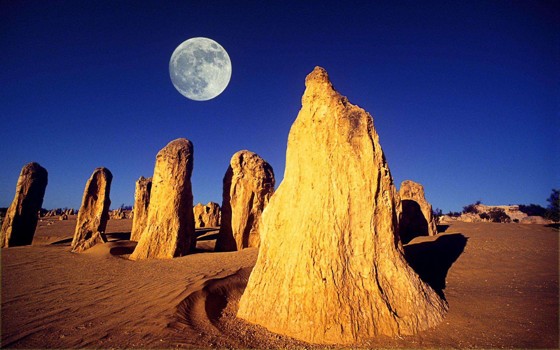 Australia moon, twisting on the grey colors in the moon, also