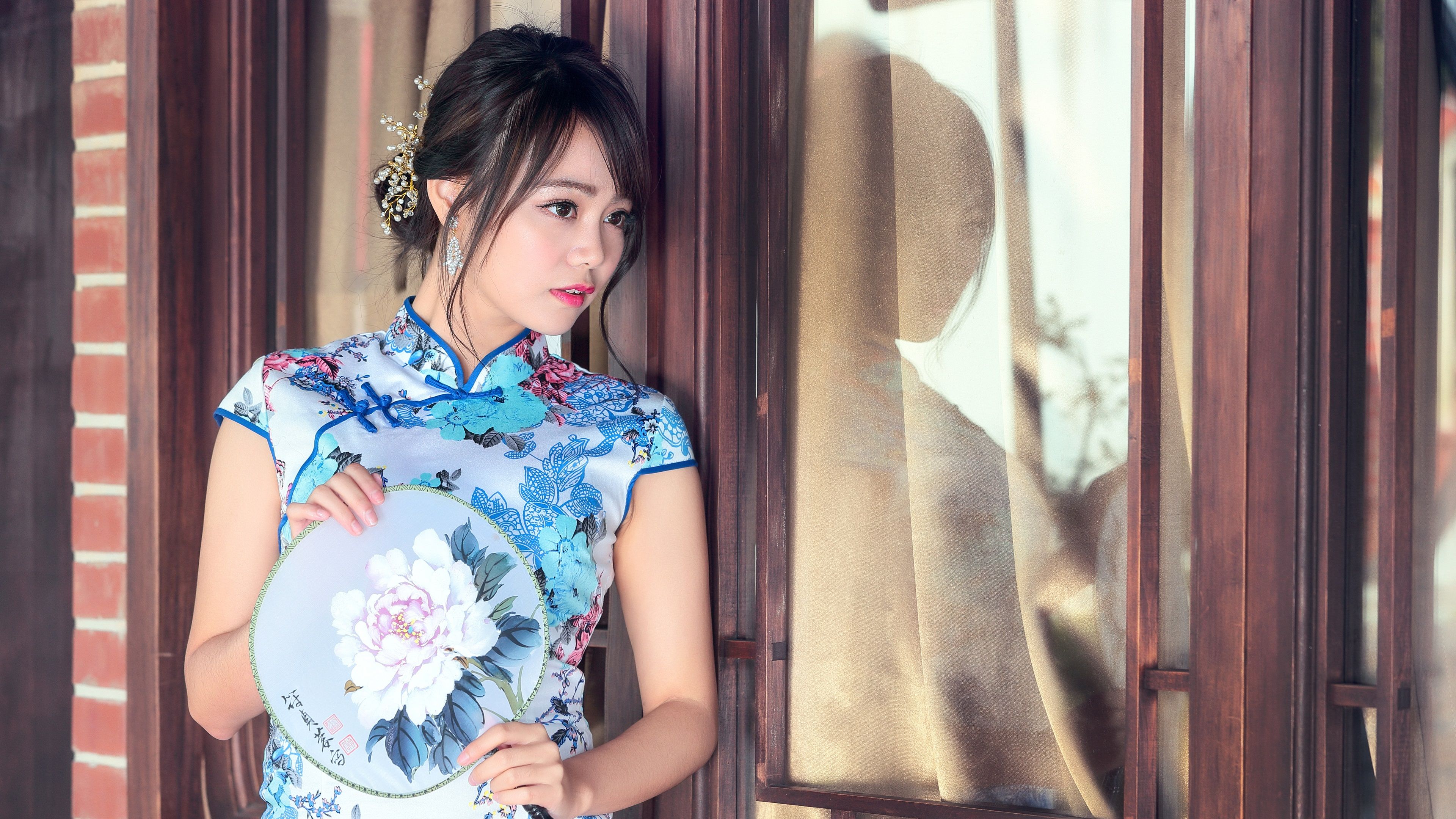 Chinese girl, beautiful cheongsam wallpaper