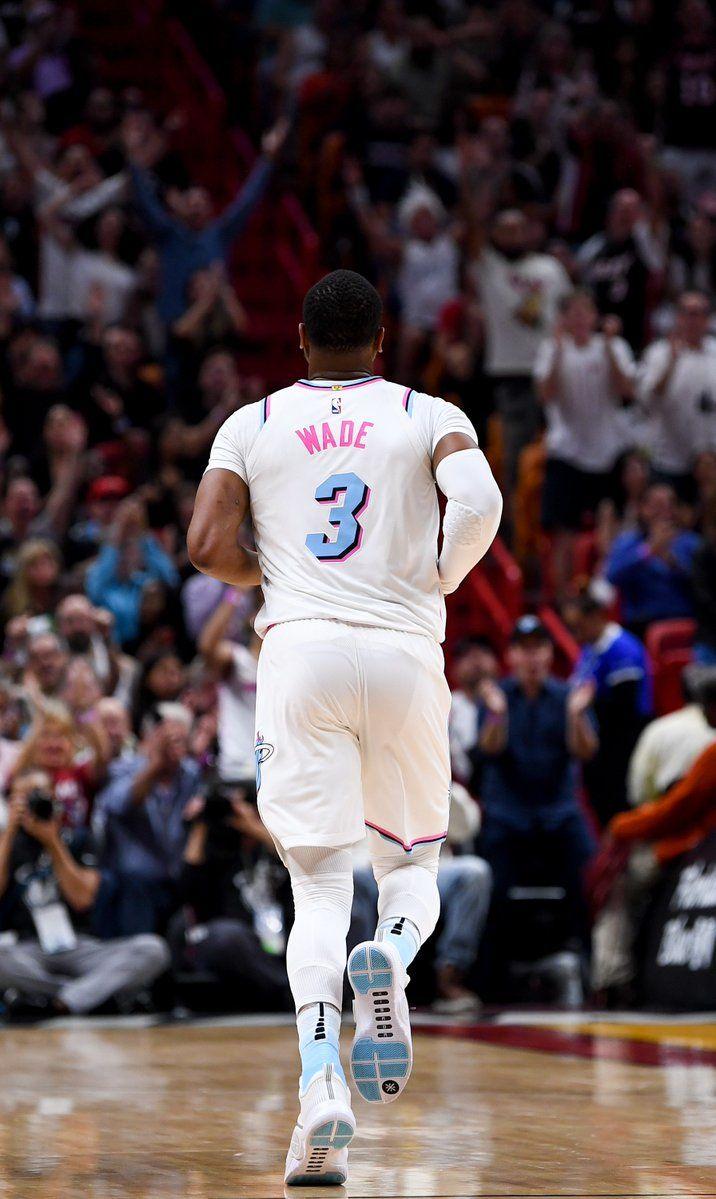 NBA win in Dwyane Wade's return