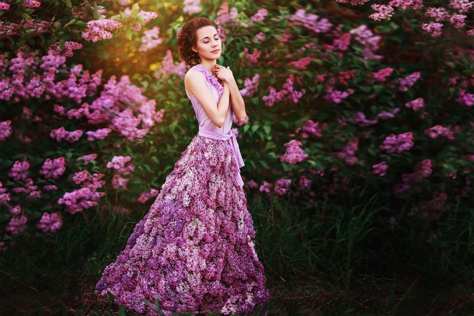 Wallpaper, women outdoors, model, flowers, purple, fashion, pink