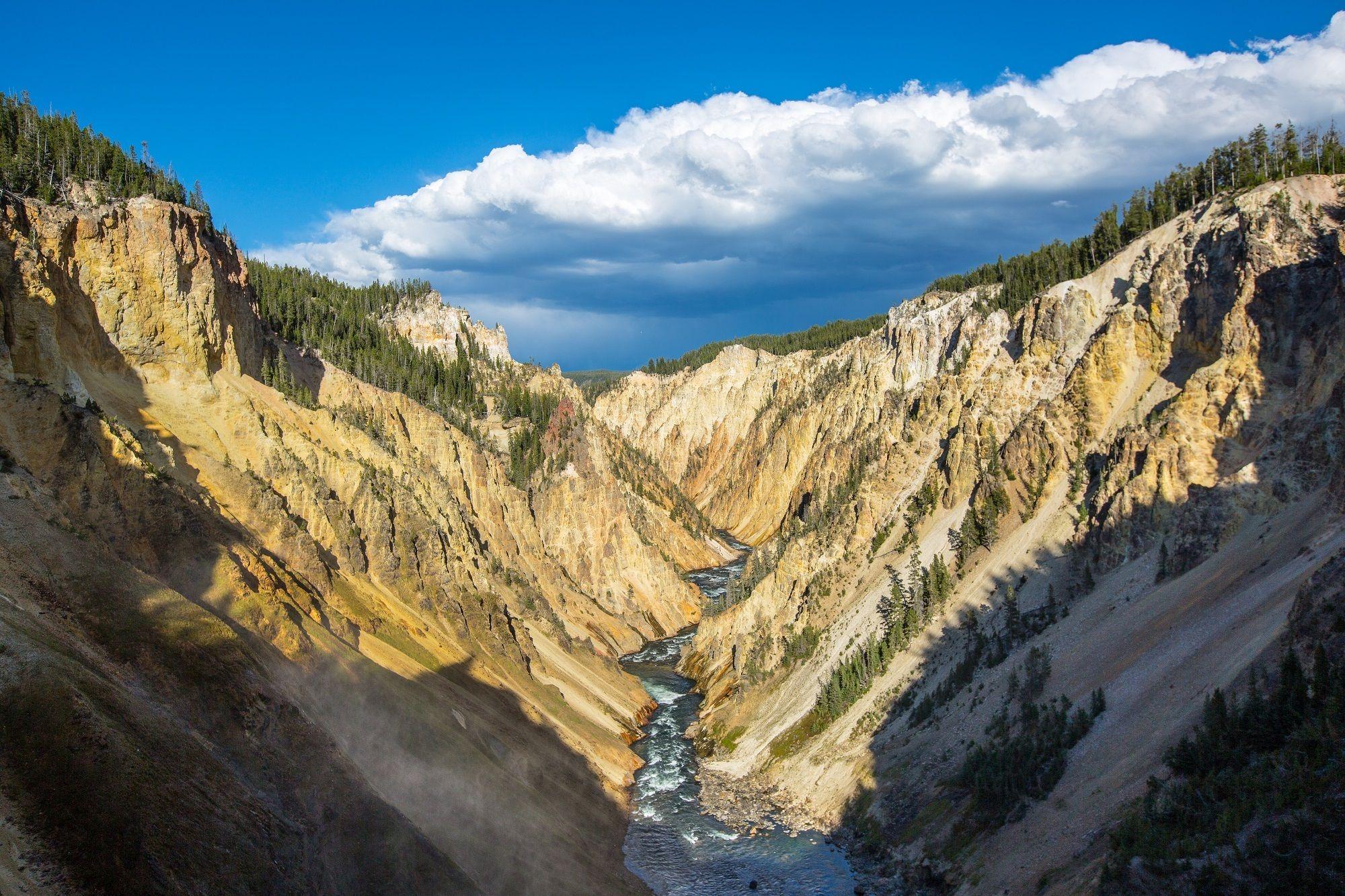 Yellowstone National Park HD Wallpaper