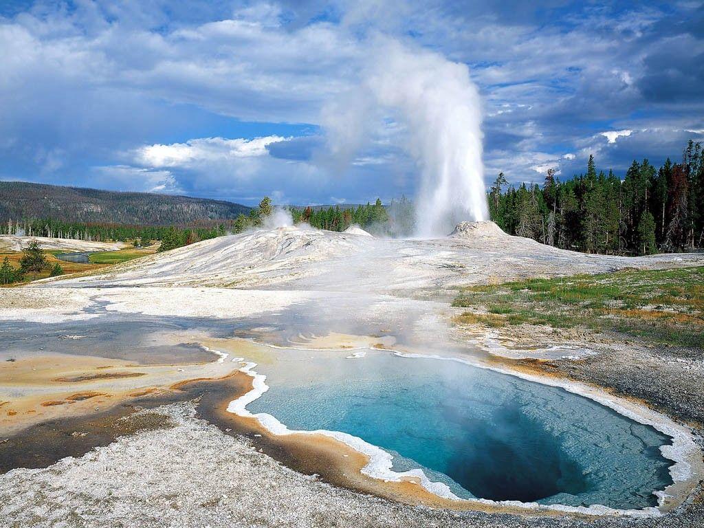 Forces of Nature: National Gran Nature Geyser Park Yellowstone