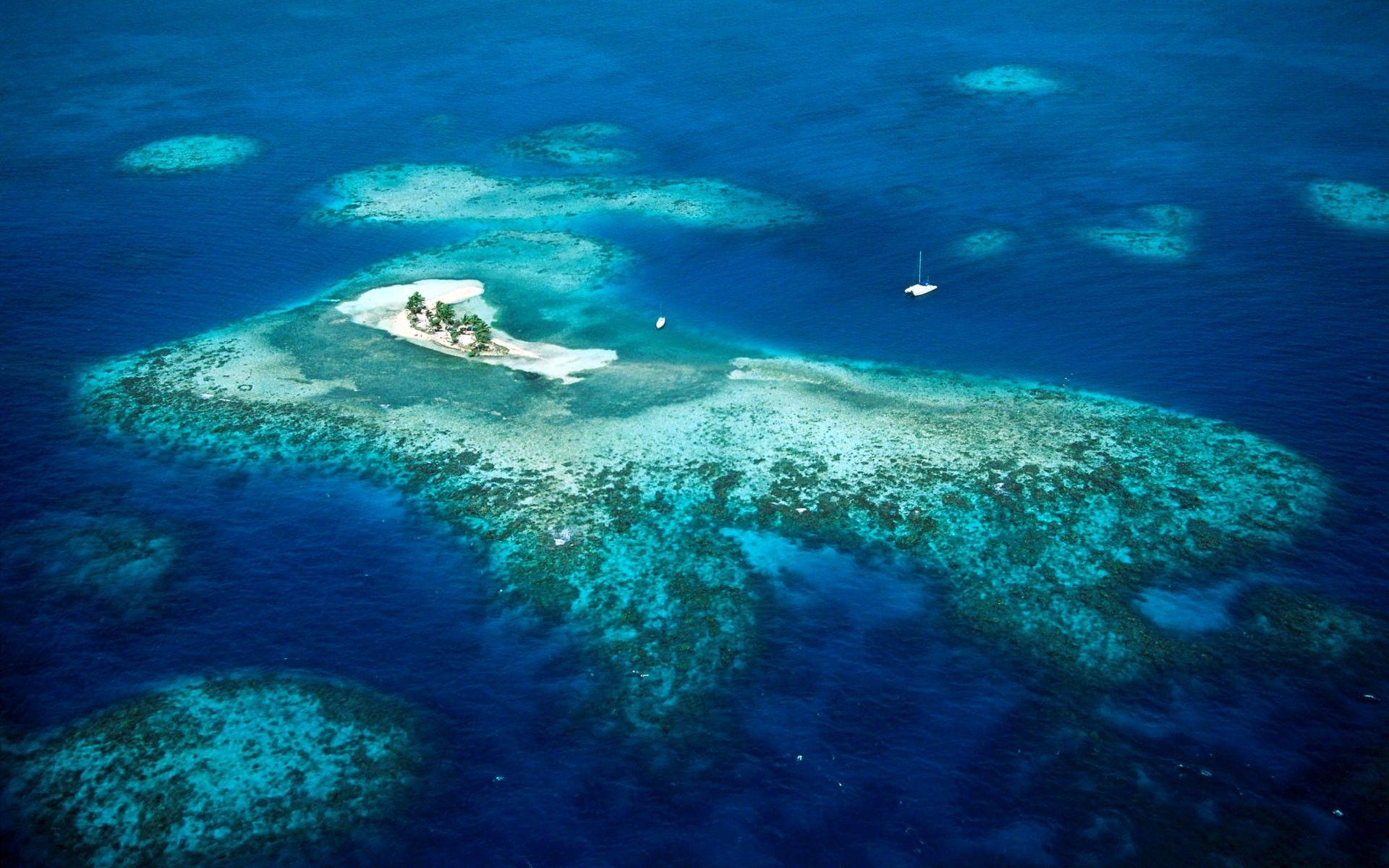 Beautiful Island in Belize Country in North America Wallpaper. HD