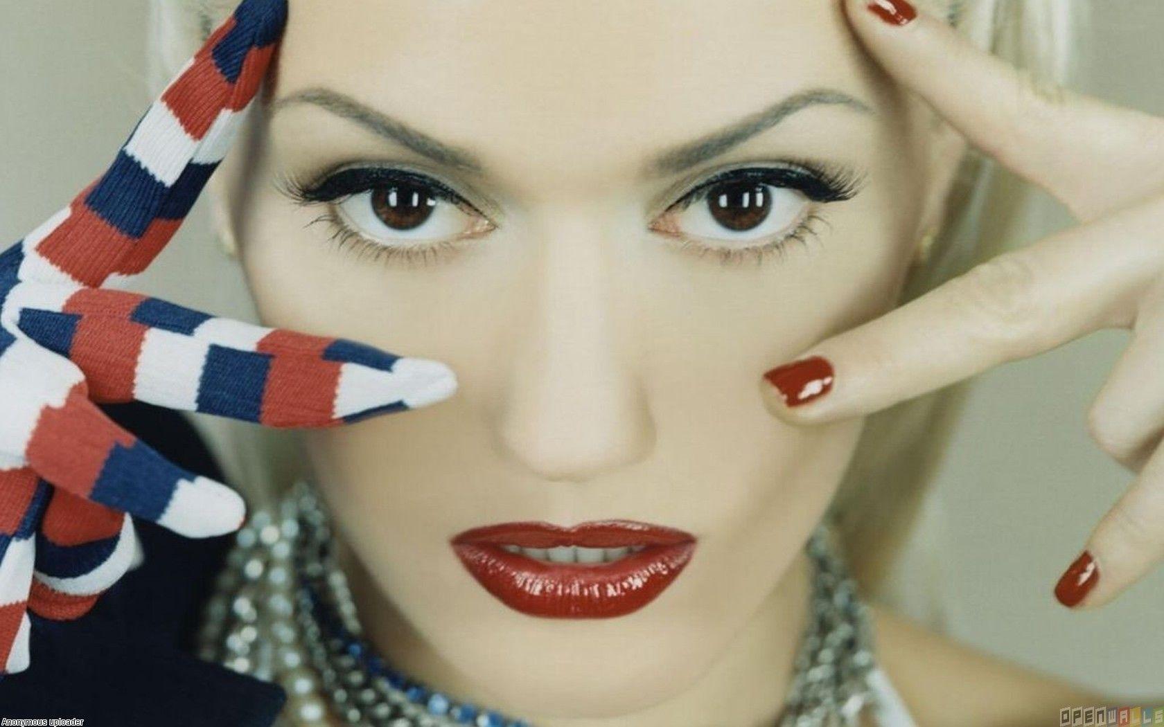 Gwen stefani brown eyes wallpaper