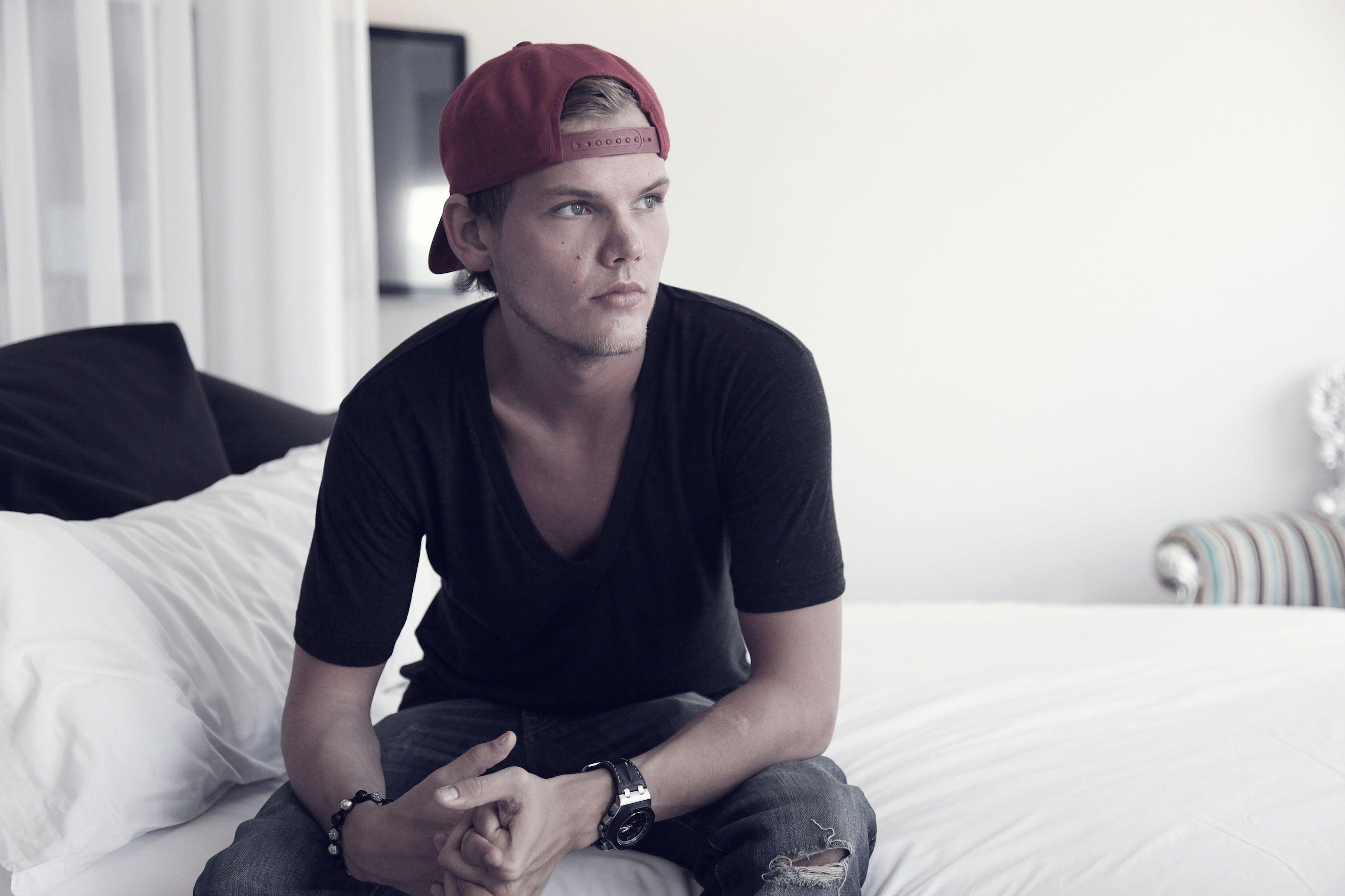 Avicii HD Wallpaper and Background Image