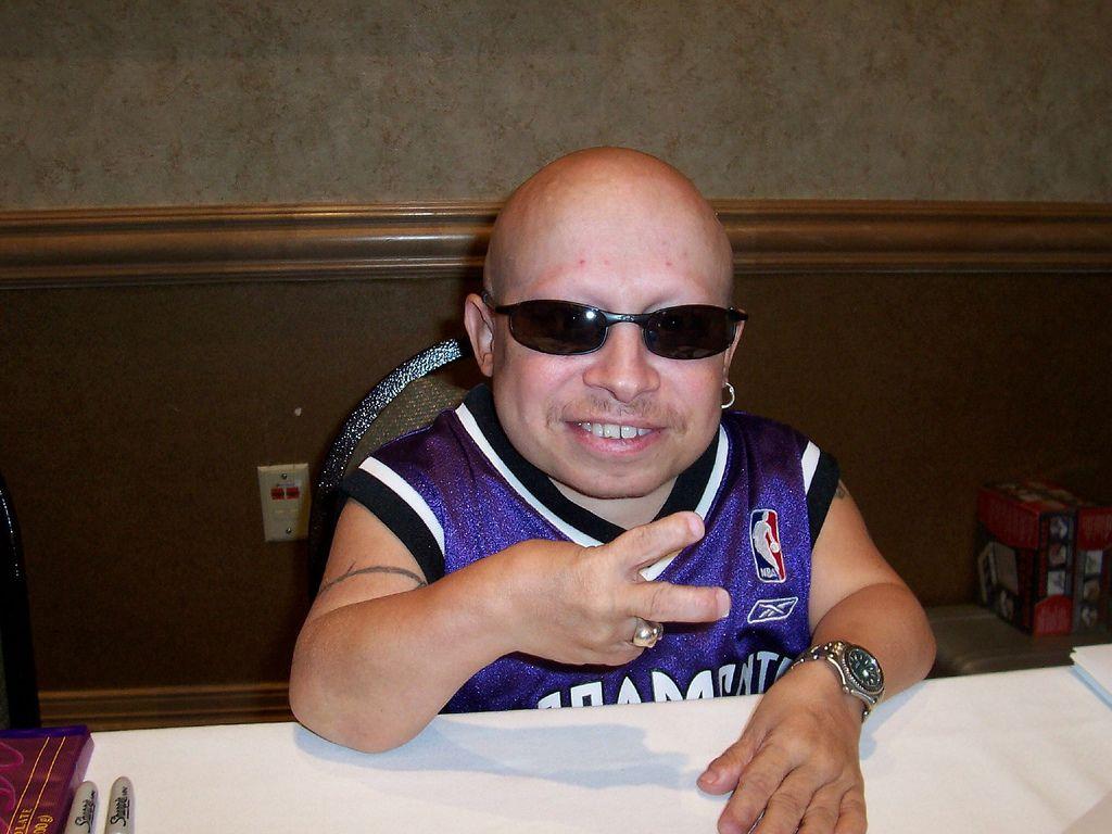 Verne Troyer Mini Me. How Many People Out There Actually