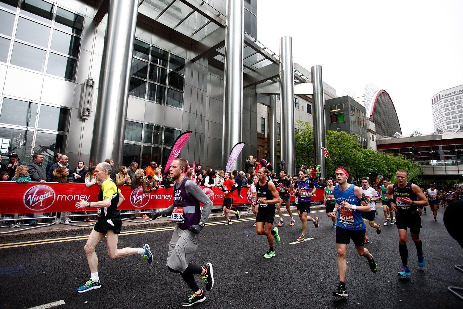 London Marathon 2016: The best wrist water bottles for runners