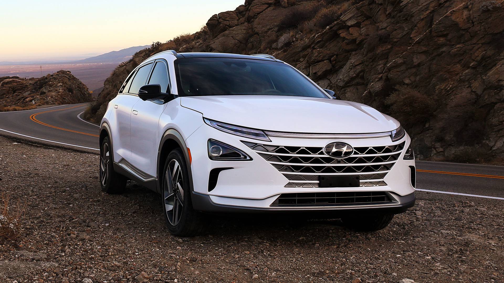 Cell powered SUV by Hyundai to be launched in 2018 Gaadi.com