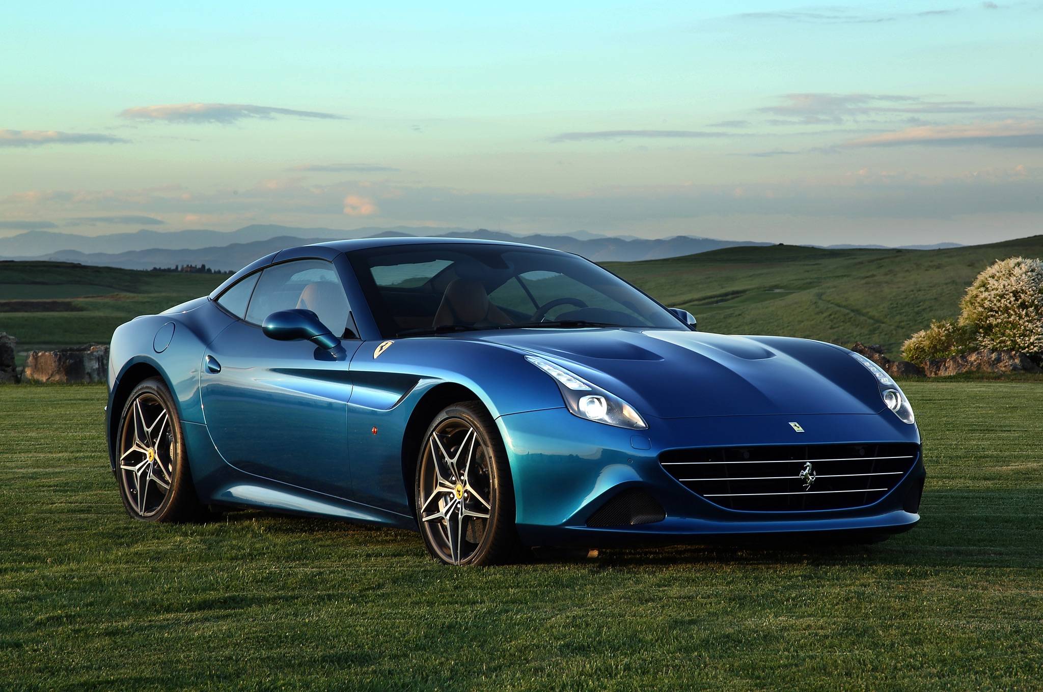 Ferrari Car Wallpaper Mp3 Download