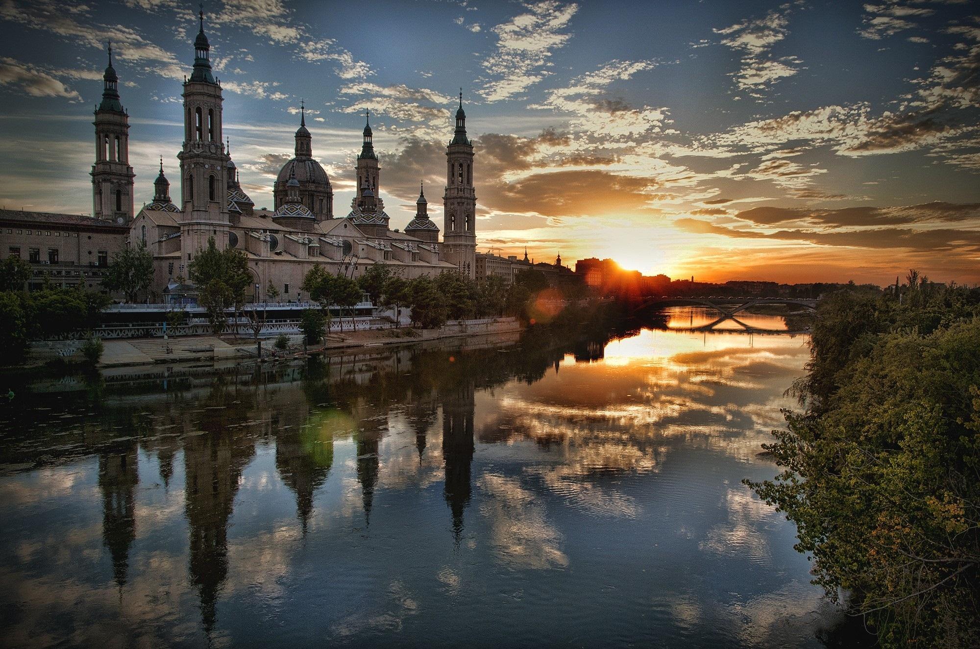 Splendid Sunrise At Zaragoza Spain Wallpaper 2