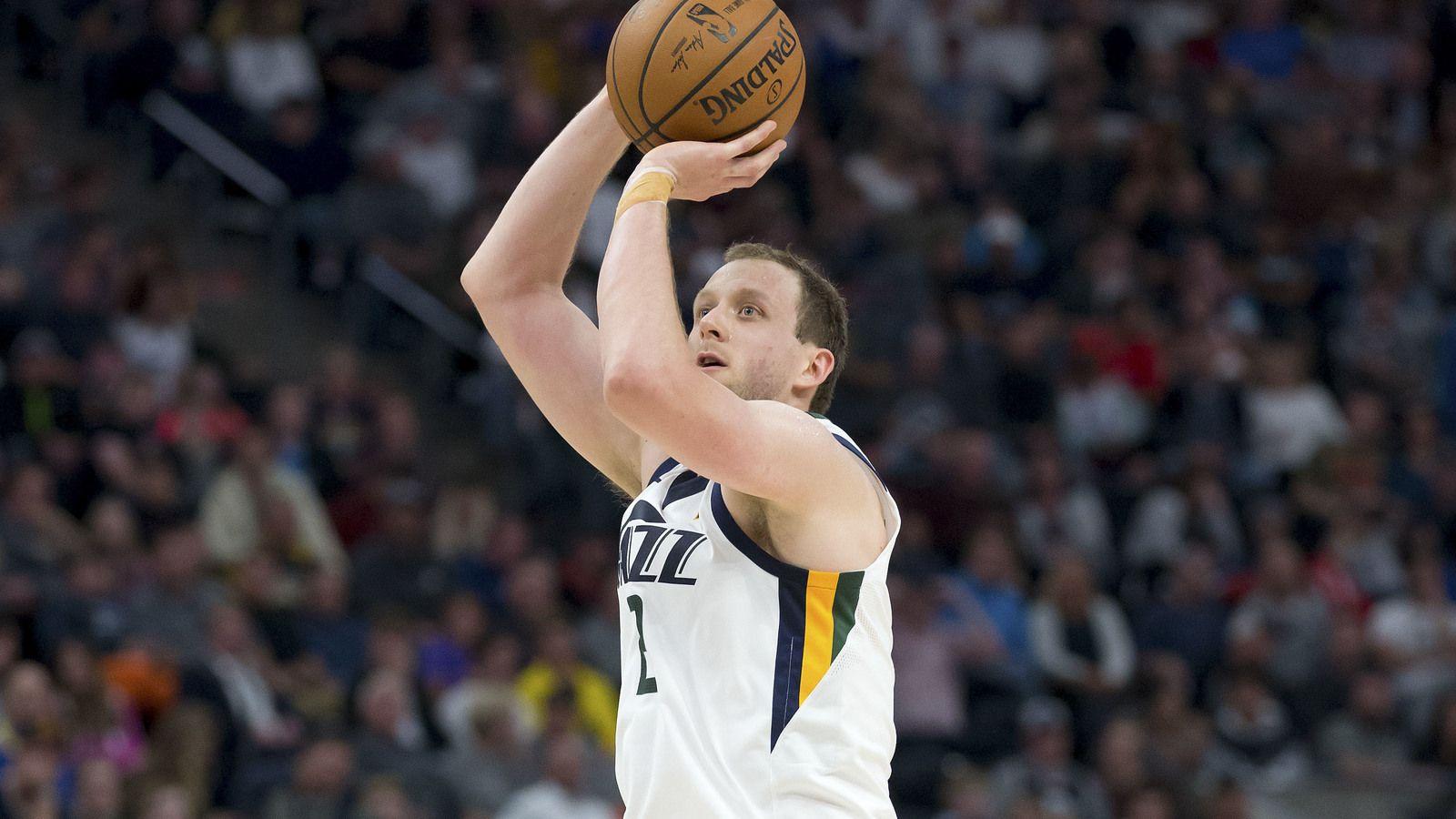 Jazz's Joe Ingles fined $15K for shot to Steven Adams' groin