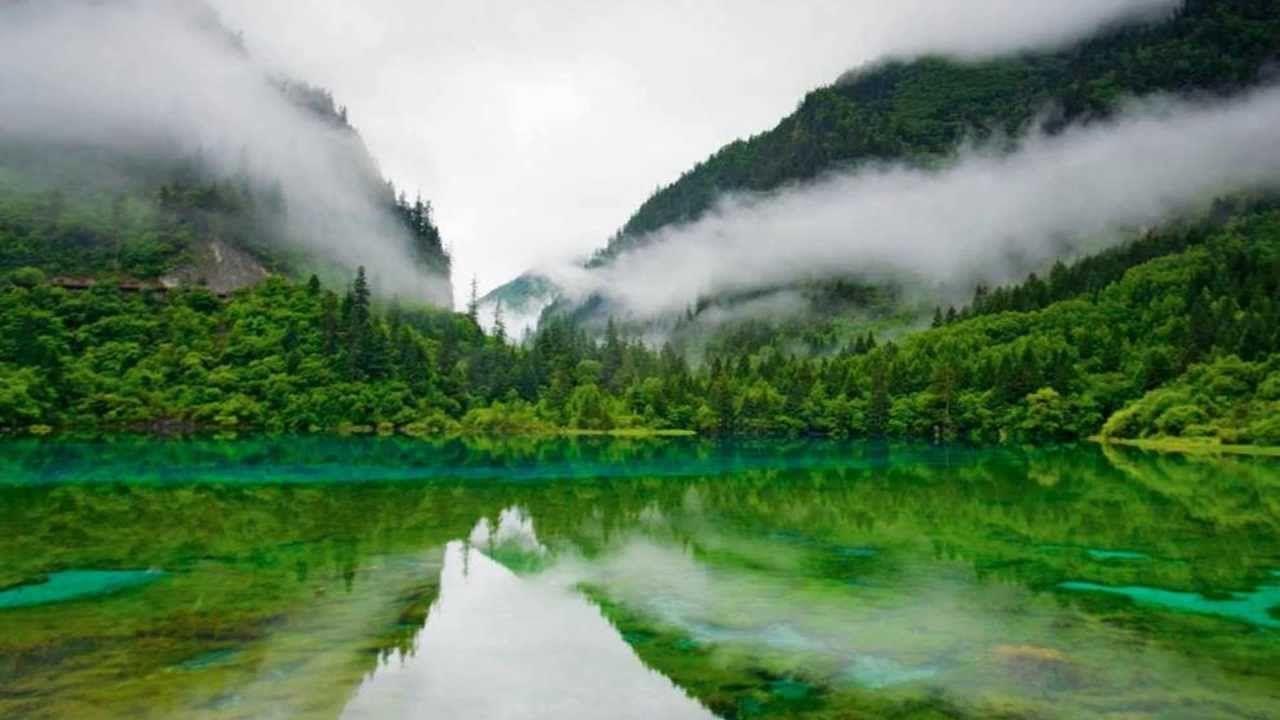 Beauty of Jiuzhaigou Valley (HD1080p)