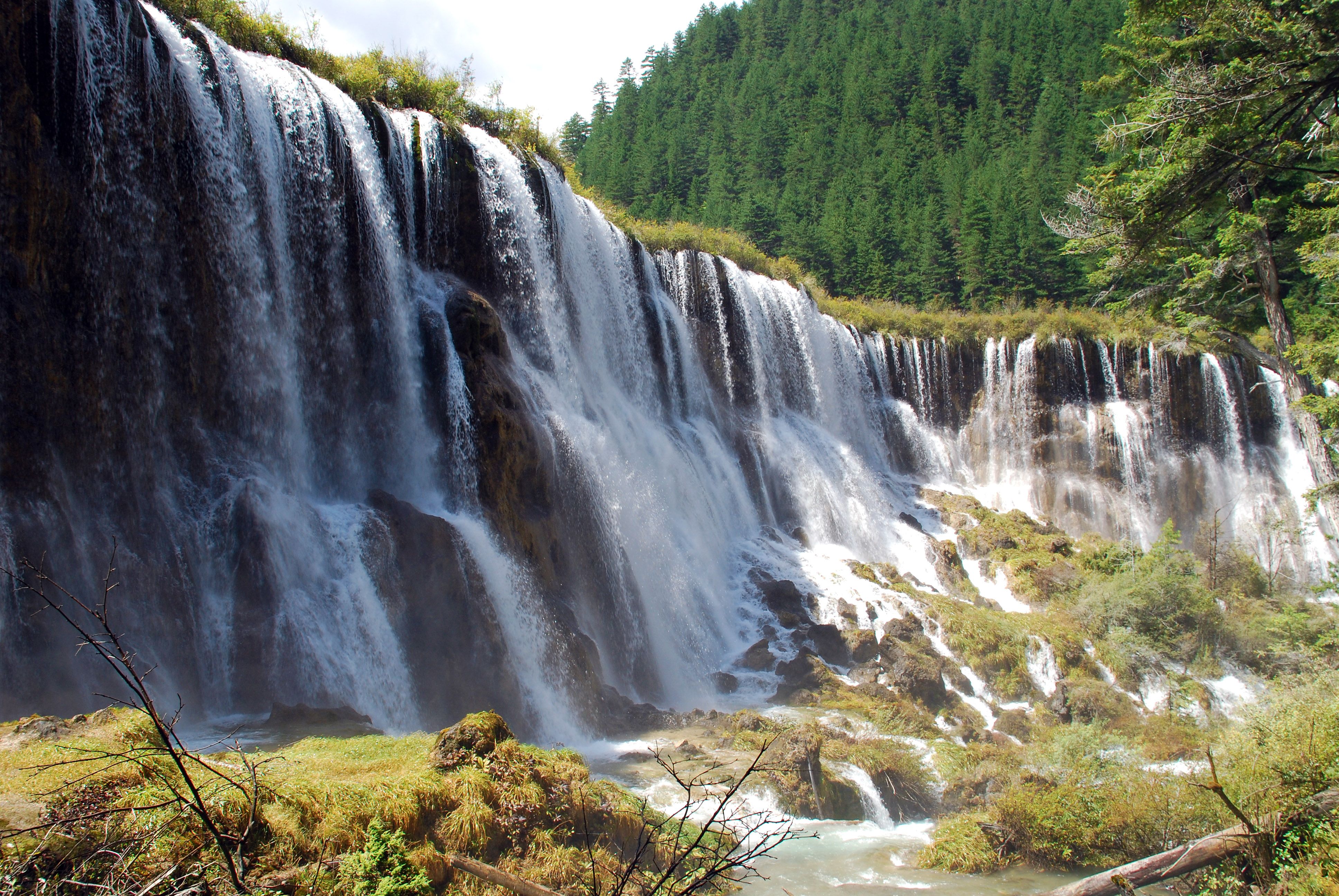 Nuorilang Waterfall Up Close, Travel Wallpaper and