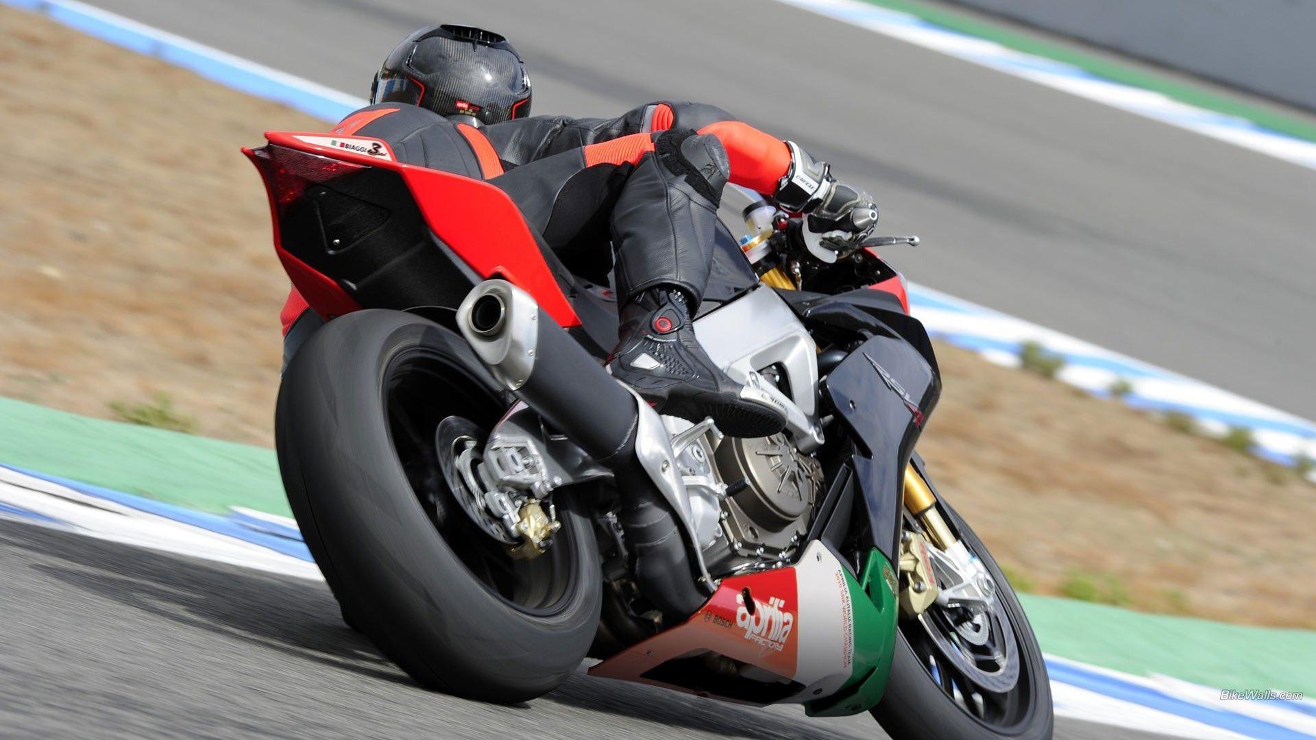 Aprilia rsv4r 2010