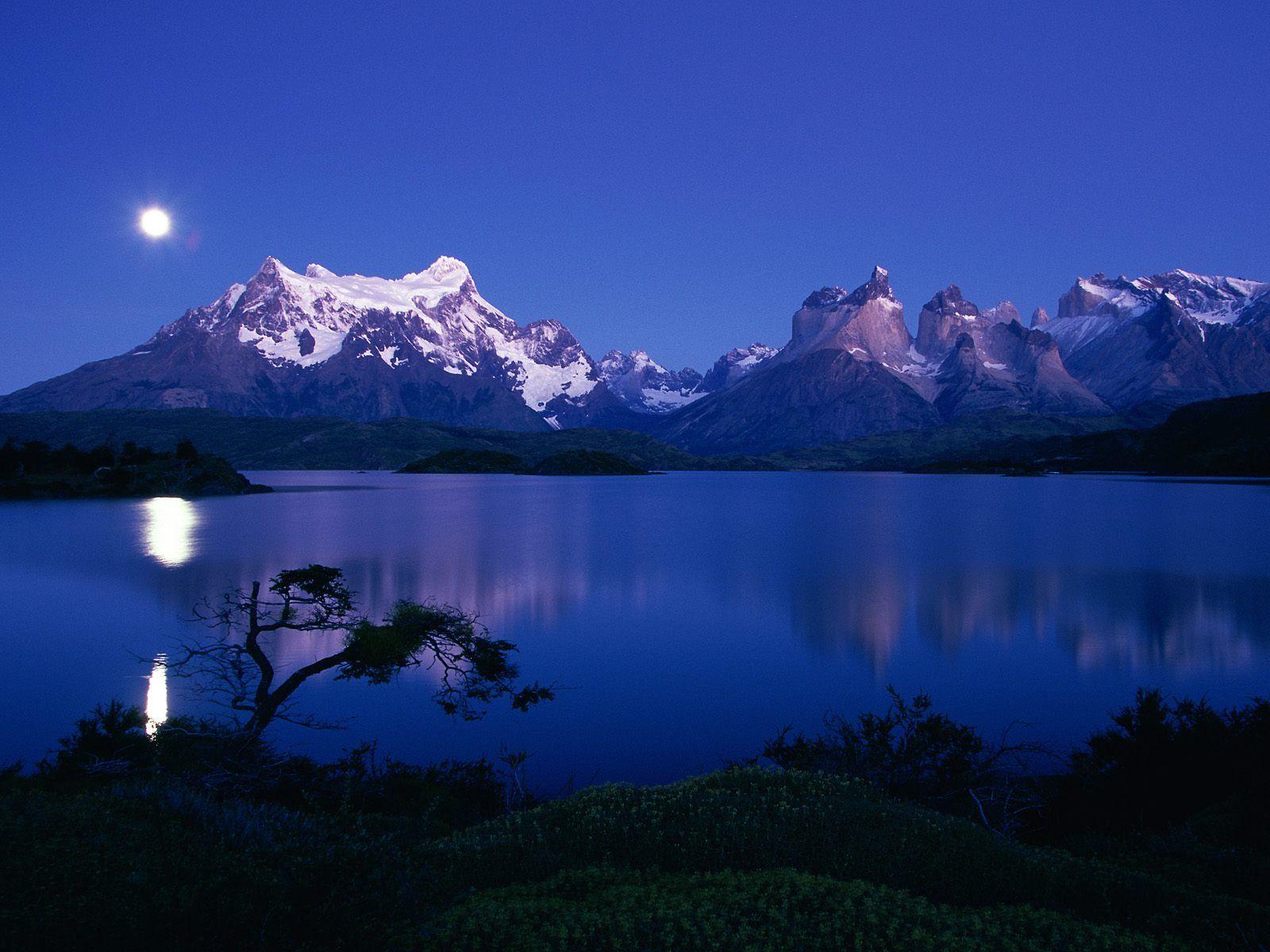 Lake Pehoe, Torres Del Paine National Park, Chile. Free Desktop