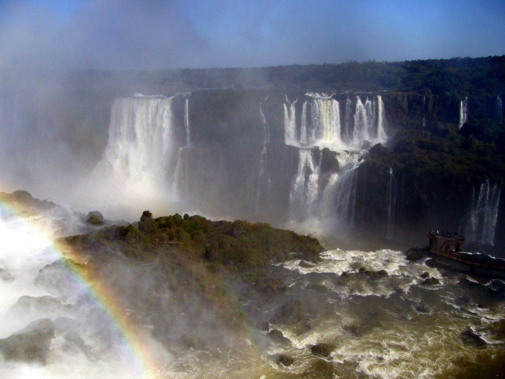 From Brasilia to Iguazu, extreme contrast