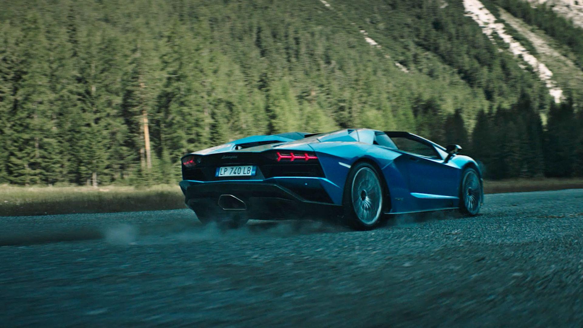 Lamborghini Aventador S Roadster