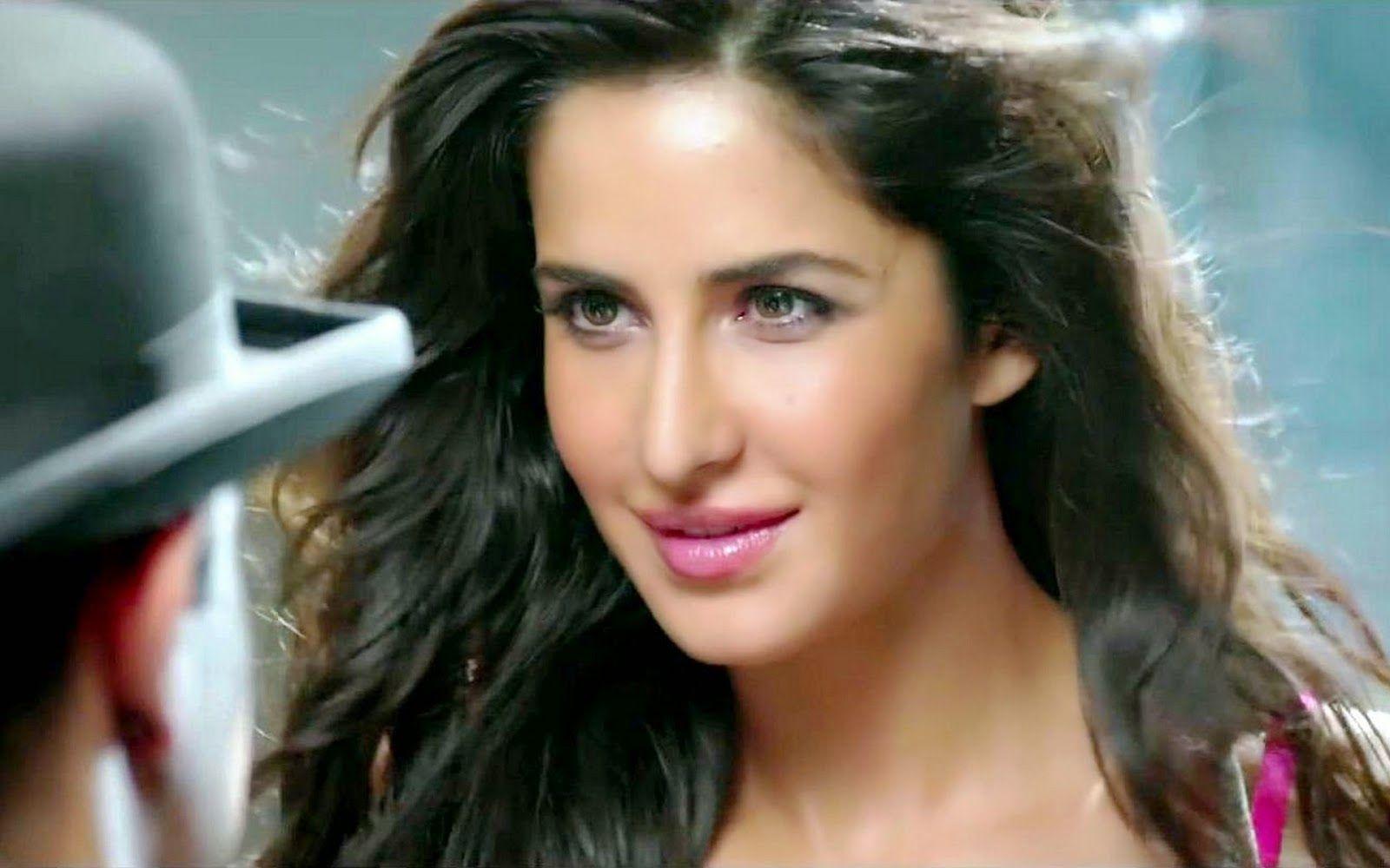 Cute Katrina kaif HD Wallpaper