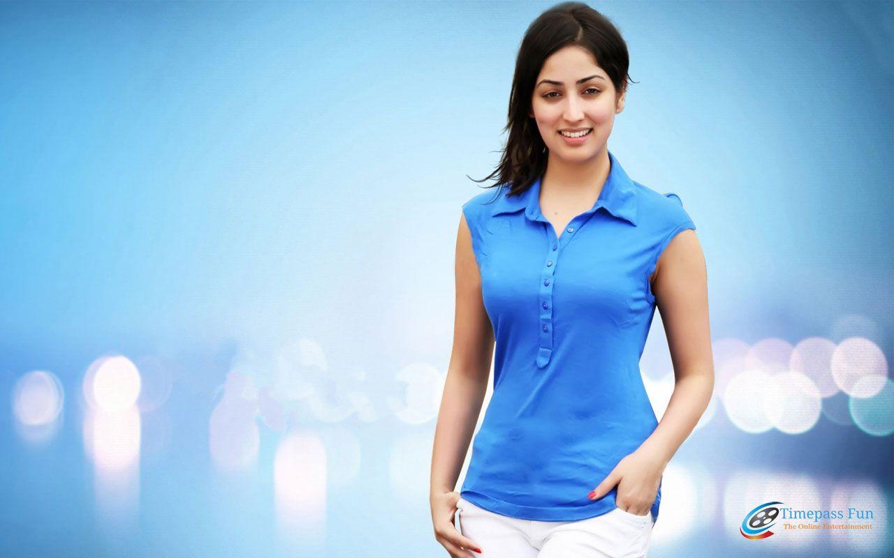 Download HD Parineeti Chopra Bollywood Actress Wallpaper