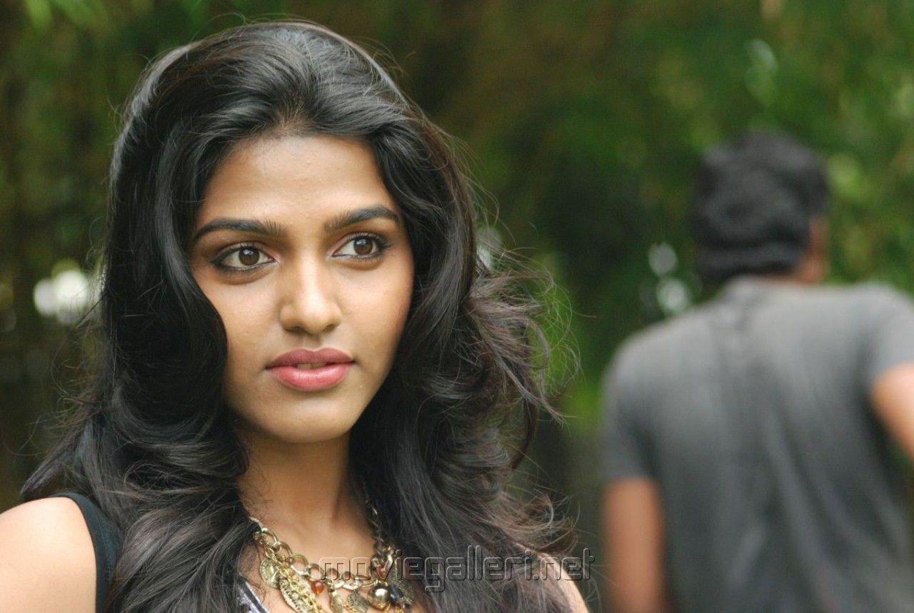 Tamil Actress Wallpaper Free Download Group. Actress