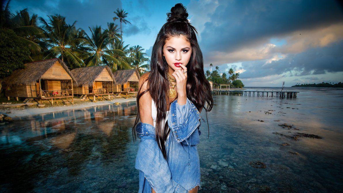 Selena Gomez Wallpaper HD