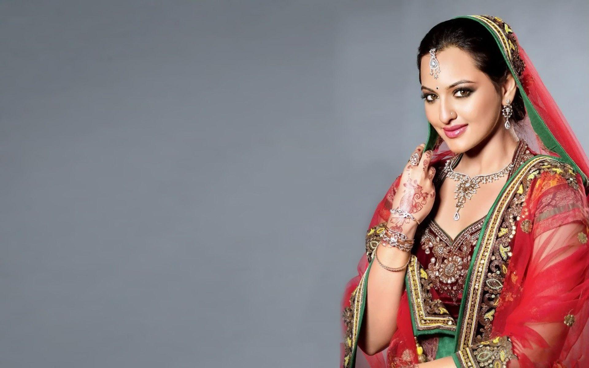Bollywood Actress Pics For Desktop