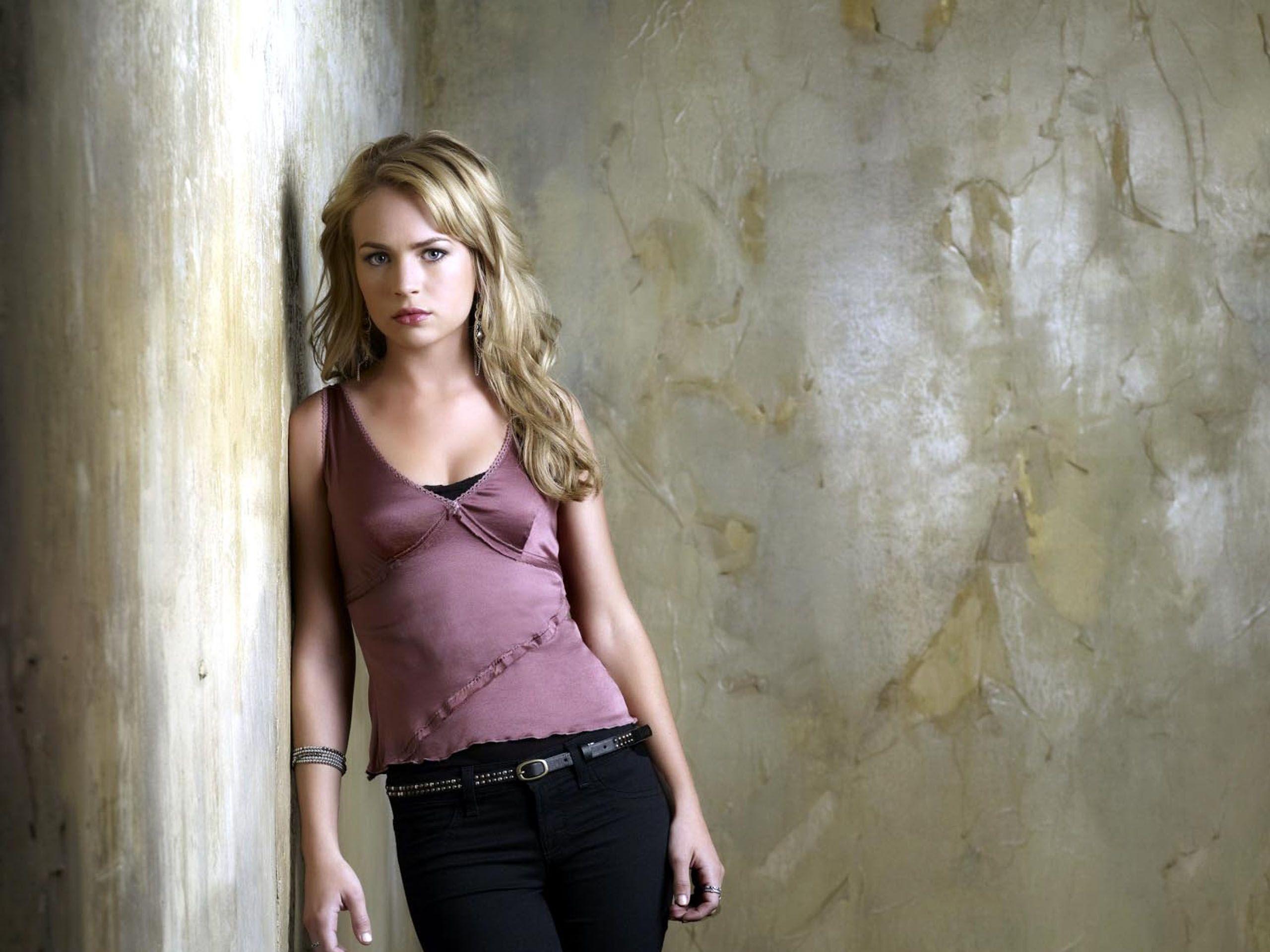 Britt Robertson Wallpapers Wallpaper Cave