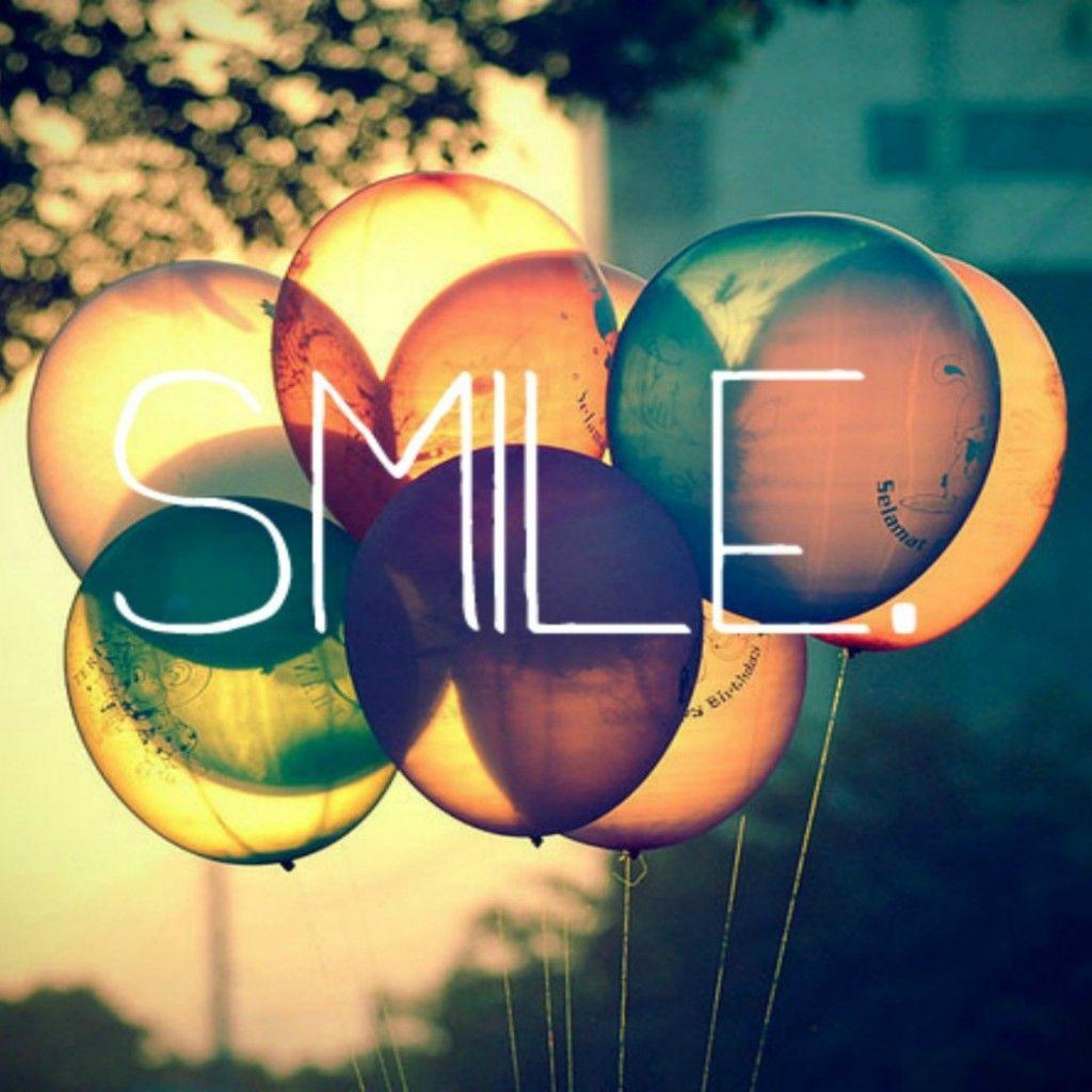 Smile Text Written On Retro Colored Ballons #iPad #Wallpaper HD. Oh