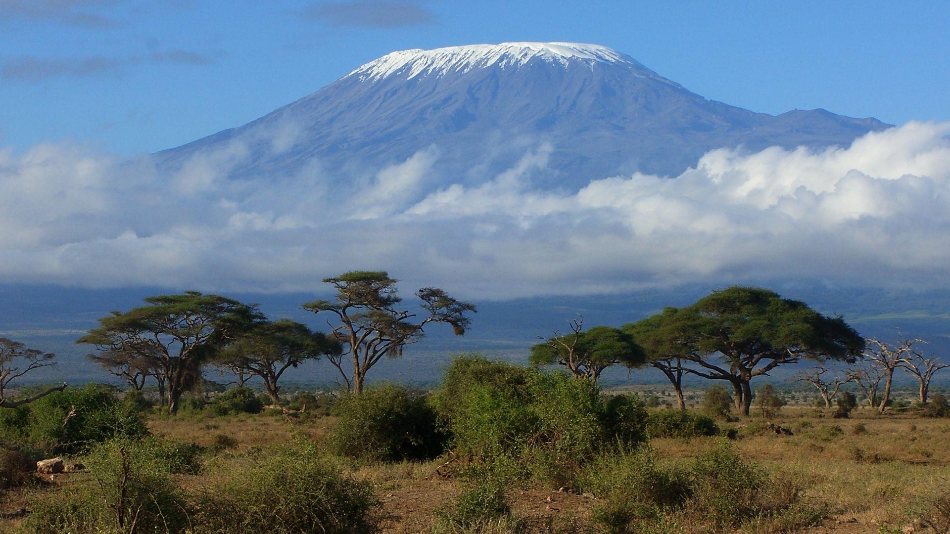 Mount Kilimanjaro One desktop PC and Mac wallpaper
