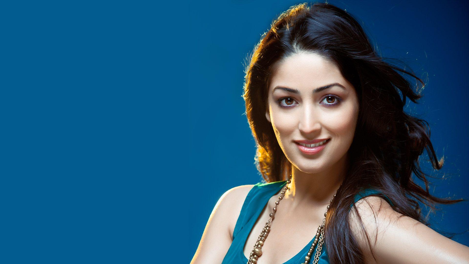 Actress Yami Gautam Wallpaper