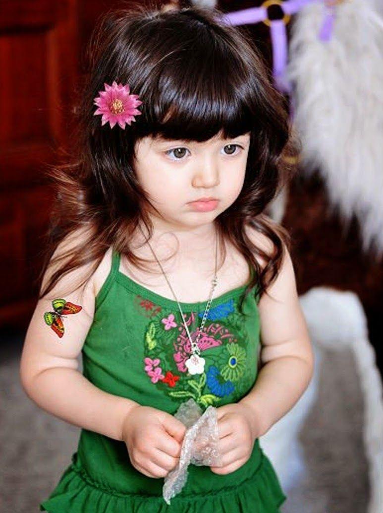 Cute Baby Girl Photo Wallpaper