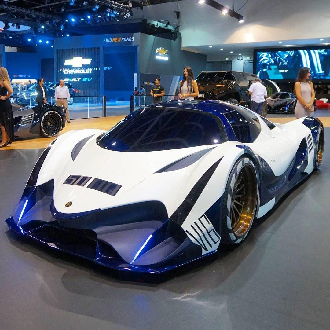 Машина Devel Sixteen Prototype