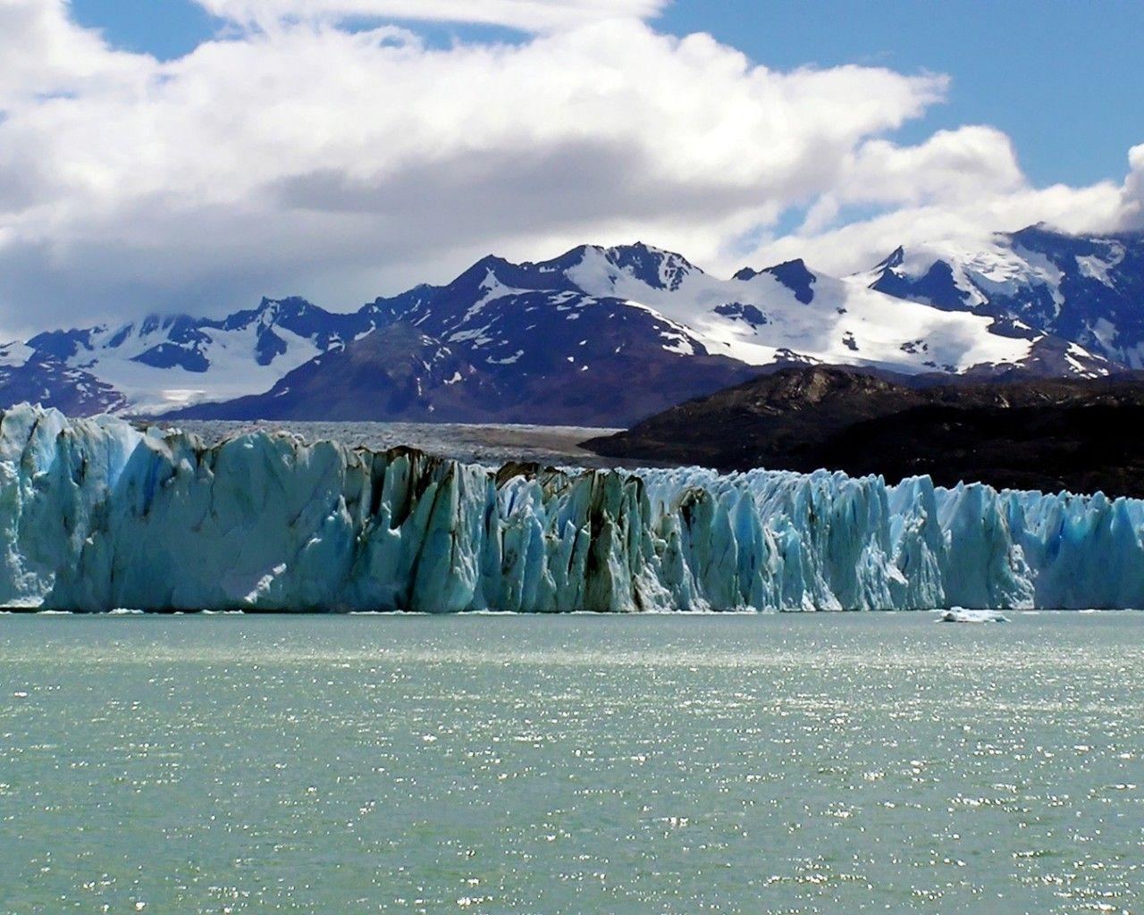 Upsala Glacier, Los Glaciares National Park, Pata. Montana