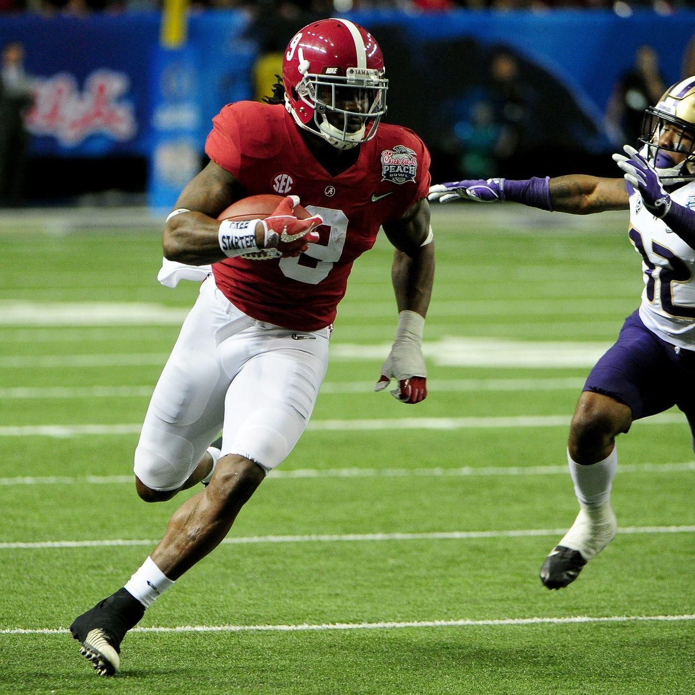 WATCH: Bo Scarbrough slips a tackle, then zigs and zags for a 68