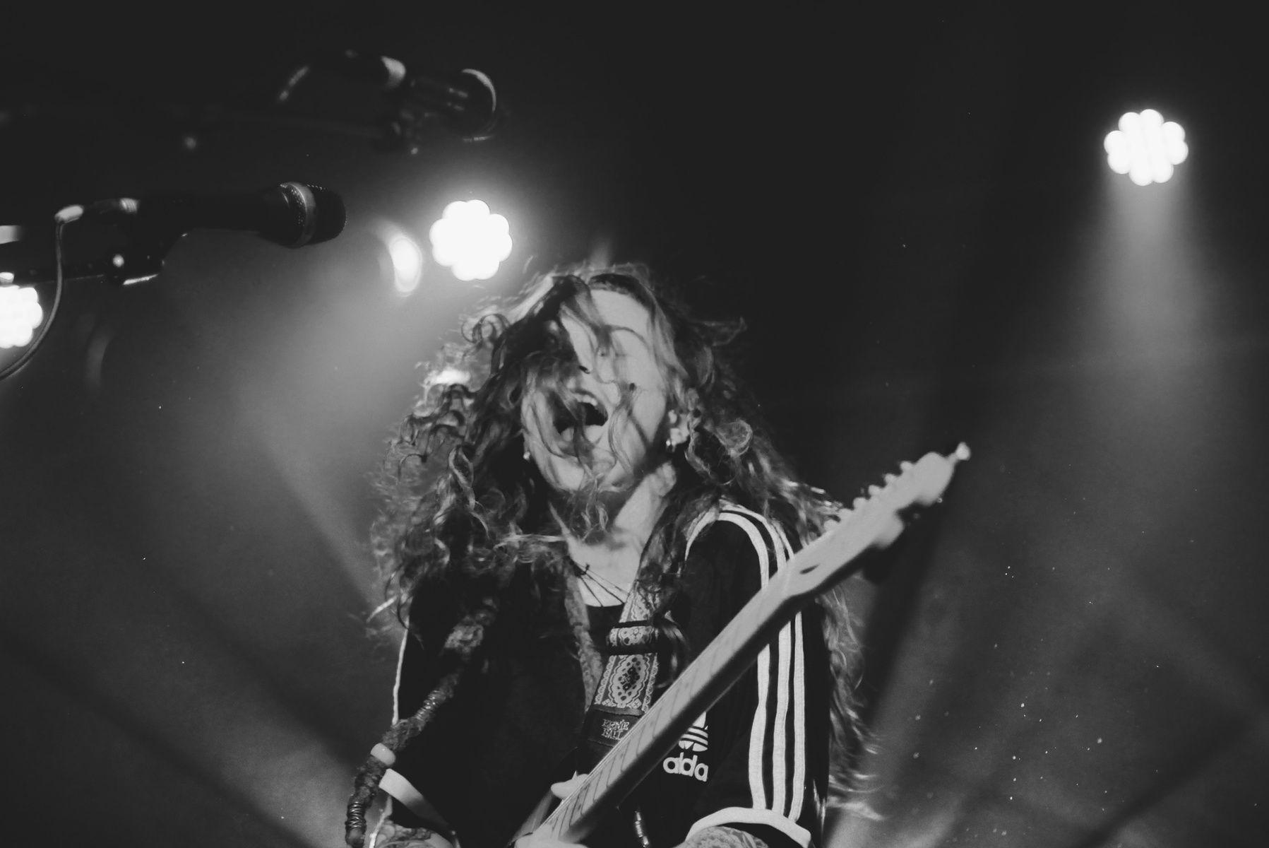 Backstage w/ Australia's Tash Sultana London's Scala