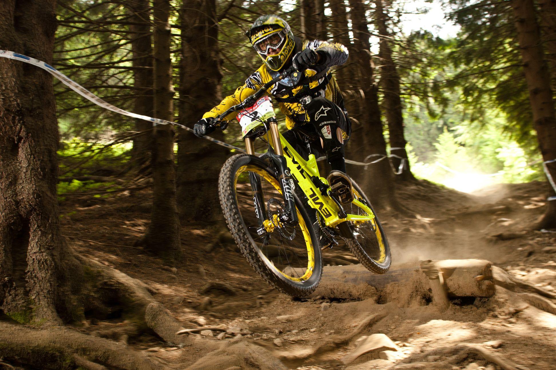 Continental-Atherton Men Take 1st and 2nd at Downhill World Champs | The  Loam Wolf