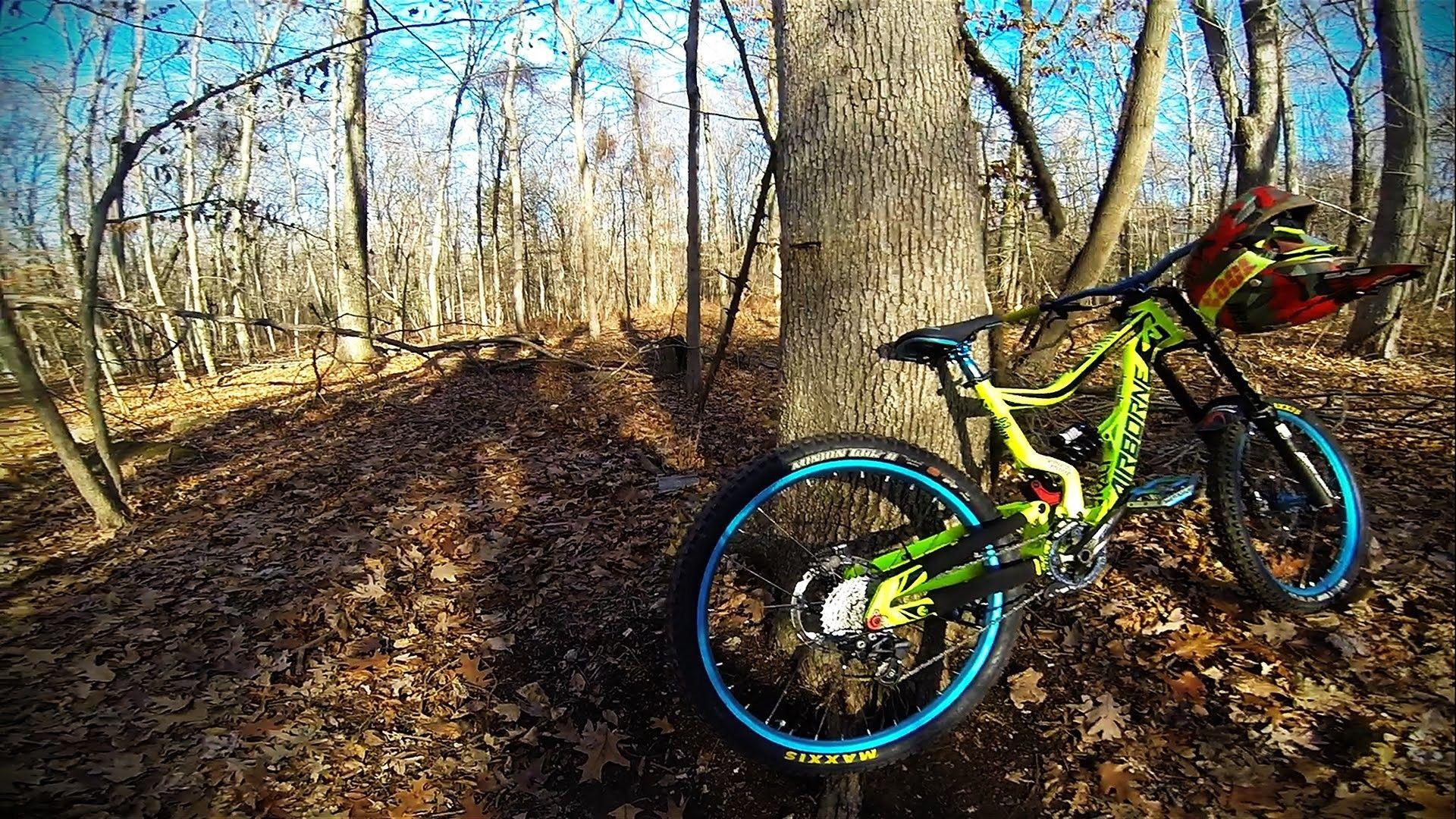 Downhill Mountain Bike Wallpaper