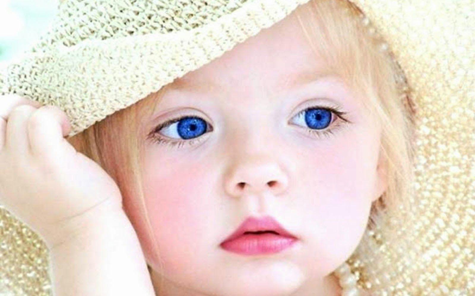 Super White Little Cute Baby Close Up Wallpaper Wsc