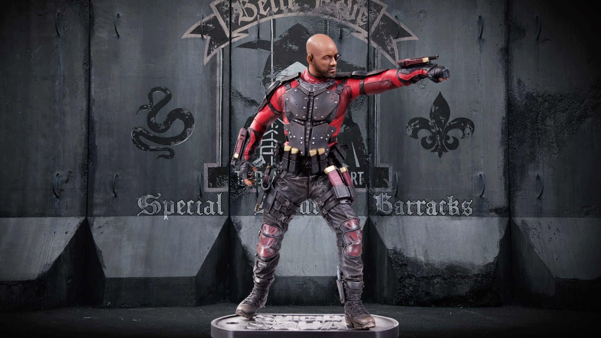 Suicide Squad Collectibles Deadshot Statue Turnaround