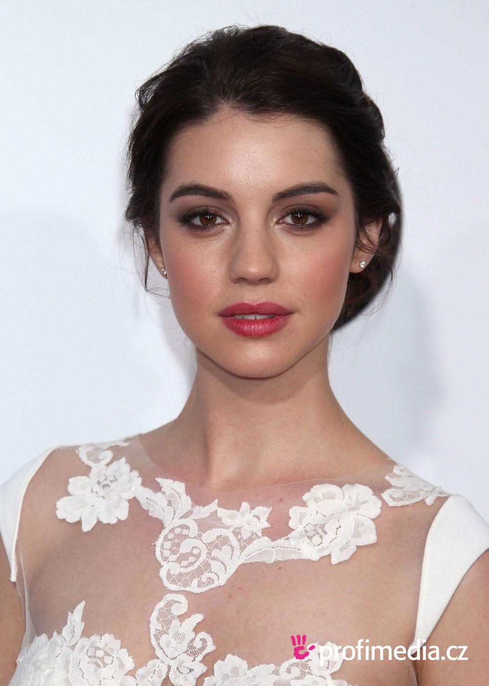 Adelaide Kane Wallpaper