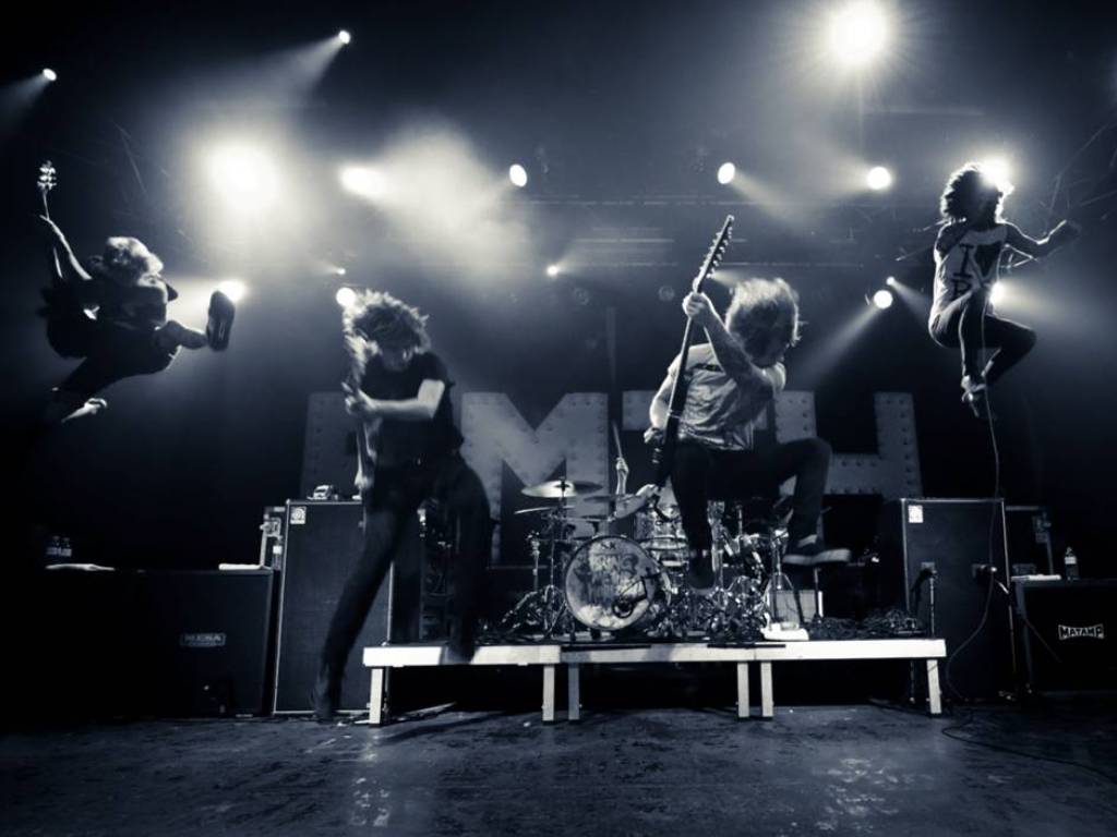 Asking Alexandria Wallpaper