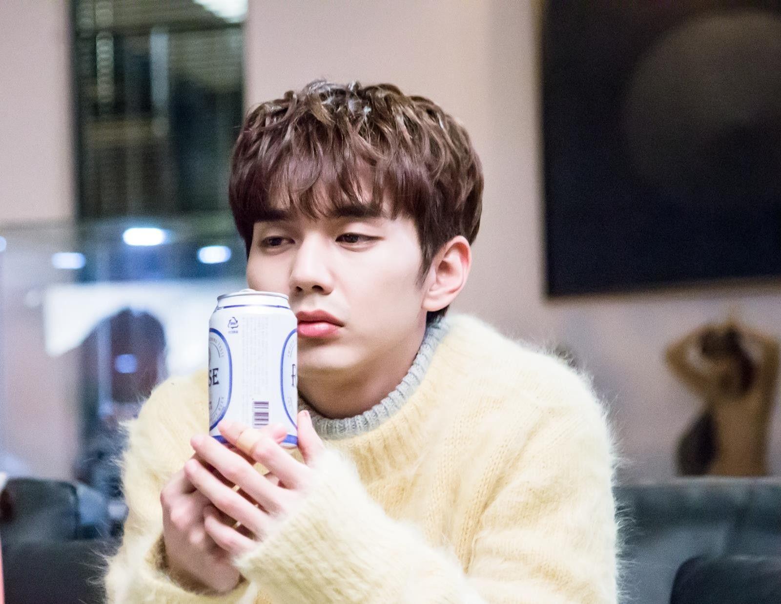 Eight Fashionable Moments Yoo Seung Ho Won Our Hearts In I Am Not A