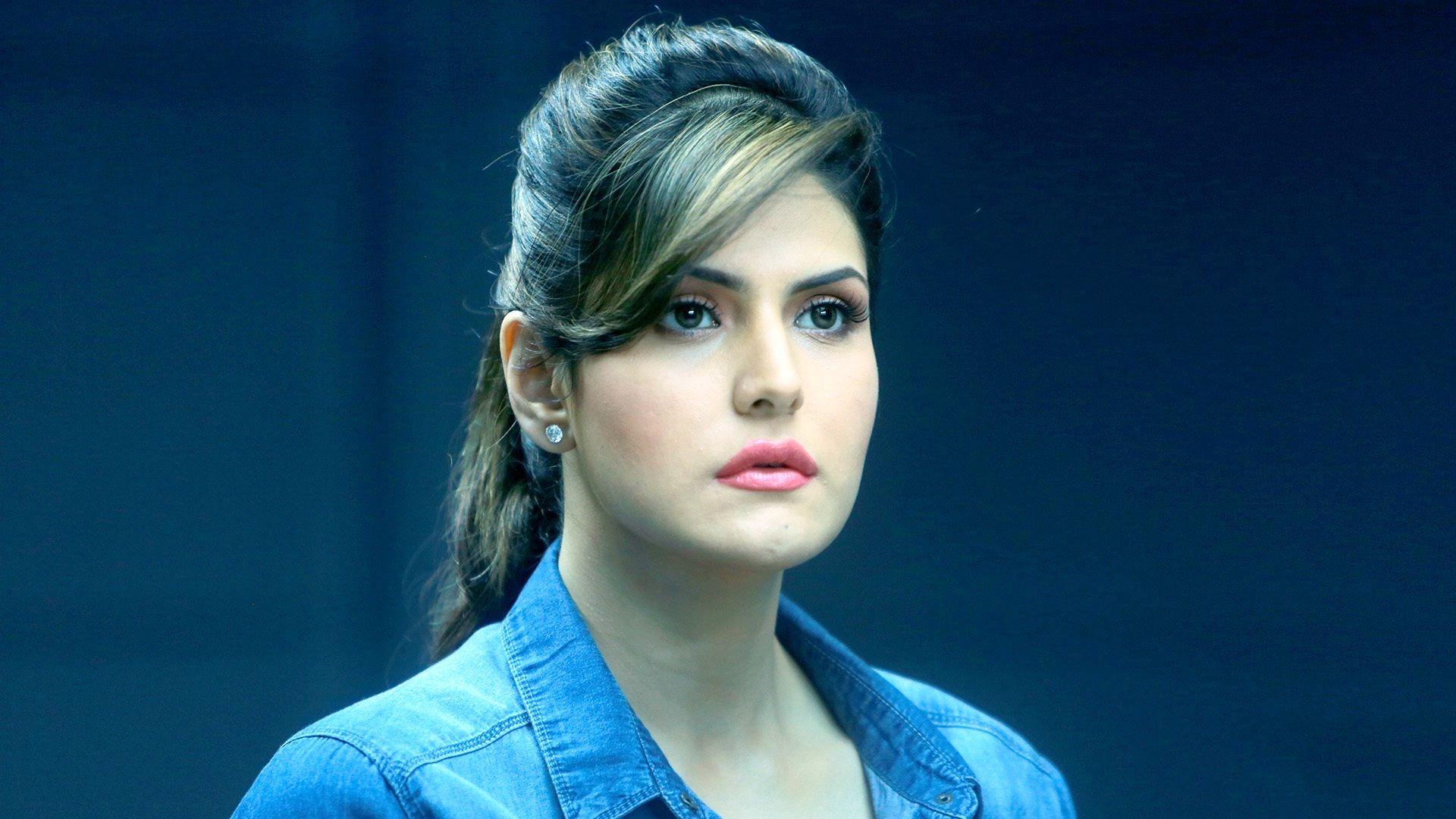 Zareen Khan pretty bollywood actress wallpaper HD