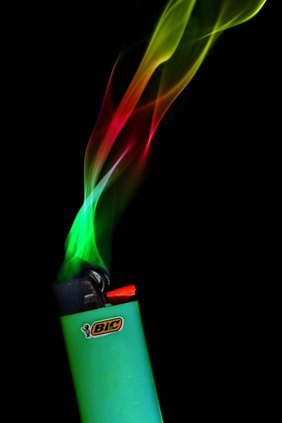 Rasta Smoke Wallpaper